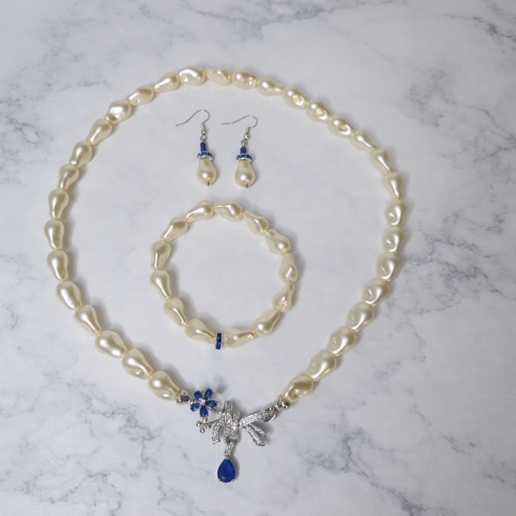 ✨️Ein stilvolles Schmuckset mit schönen Perlen.
