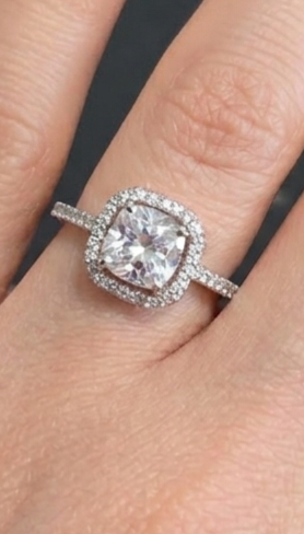 Eleganter Ring mit Funkel-Effekt ✨